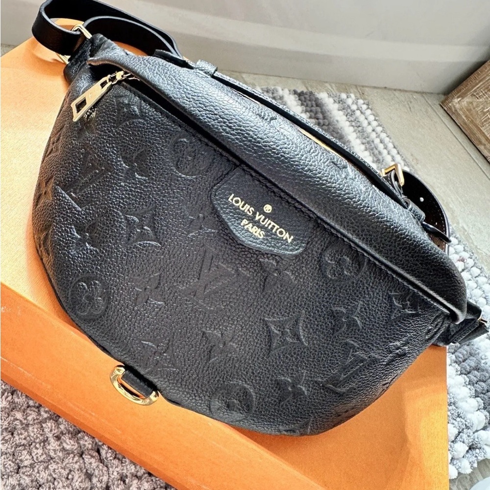 LOUIS VUITTON DISCONTINUED RARE BUMBAG EMPREINTE LEATHER NOIR